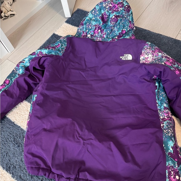 Girls North Face ski jacket - Picture 3 of 4